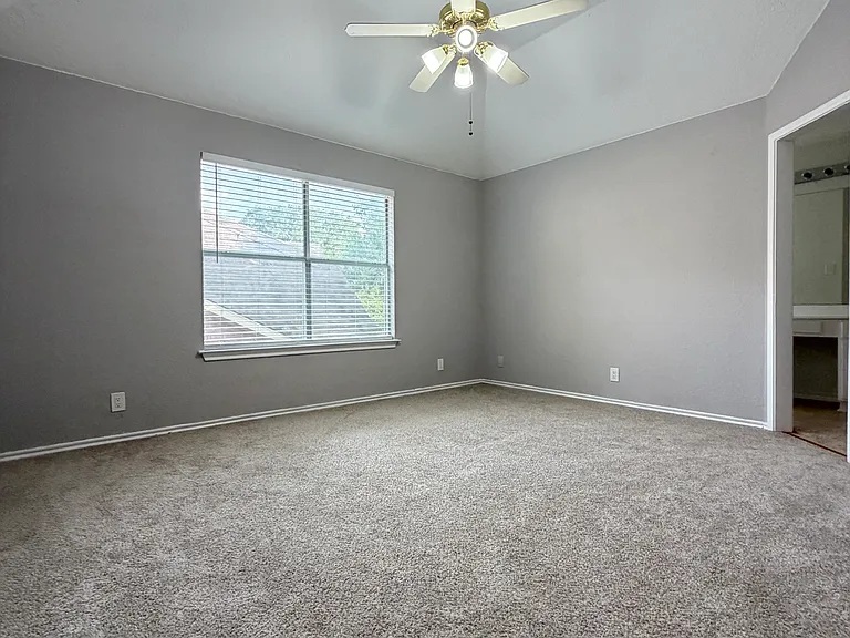 13119 Forum Rd — Photo 33