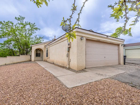 1800 Ira Dr NE, Rio Rancho, NM 87144