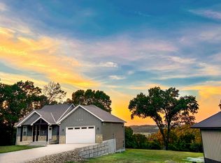 368 Regal Heights Lane, Galena, MO 65656
