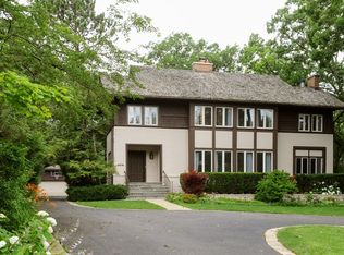 2376 Sheridan Rd, Highland Park, IL 60035