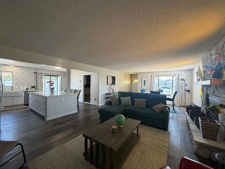 1186 Emory St — Photo 11