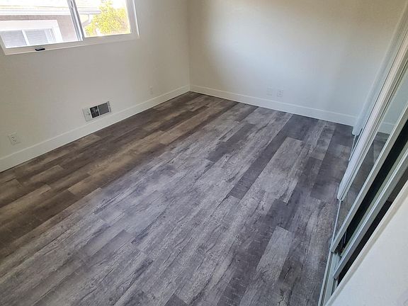 5th image of 226 Avenida De La Grulla APT 1