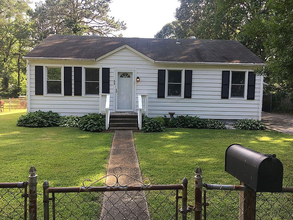 2nd image of 624 Clinton Dr