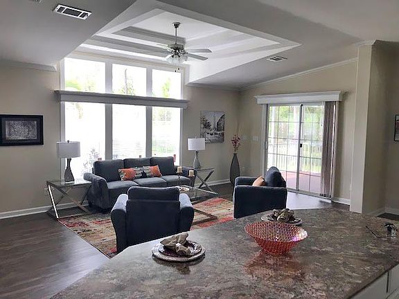 3rd image of 19547 Charleston Cir #11