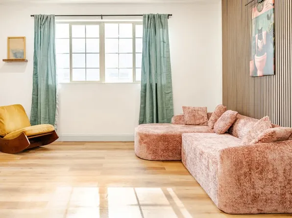 1384 Ridge Ave, Philadelphia, PA