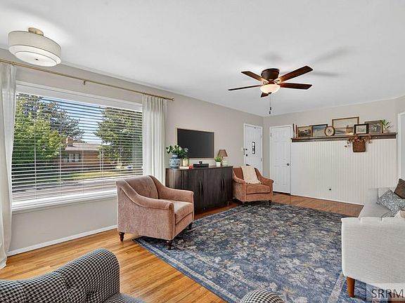 5th image of 6 Stanford Ave