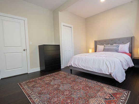 4th image of 5412 Hudson Ave Floor 2
