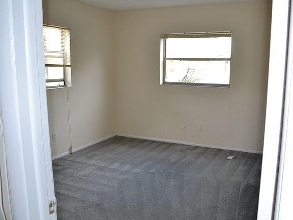 3rd image of 7045 30th Ave N APT 3