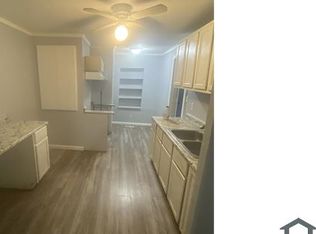1910 Agnes St, Saint Louis, MO 63107