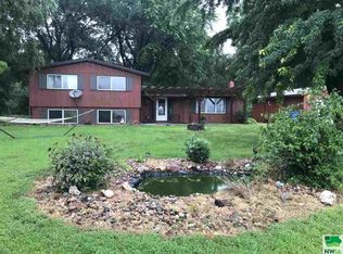 46732 321st St, Burbank, SD 57010