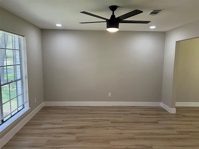 22 Cricket Hollow Pl — Photo 2