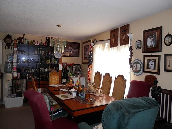 5th image of 437 Bonnie Dr