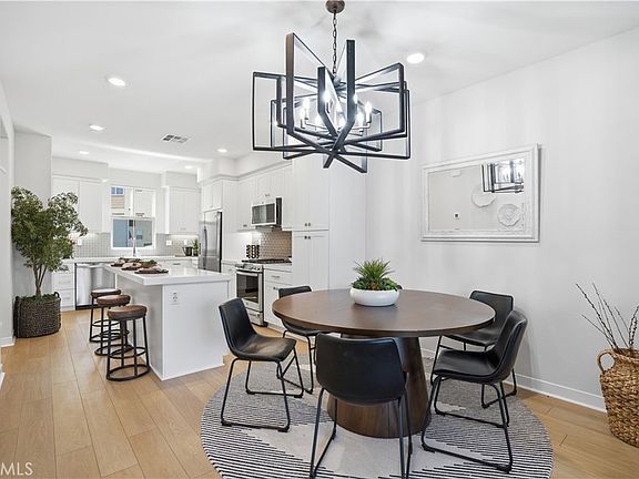 3rd image of 131 Graze Way Rancho