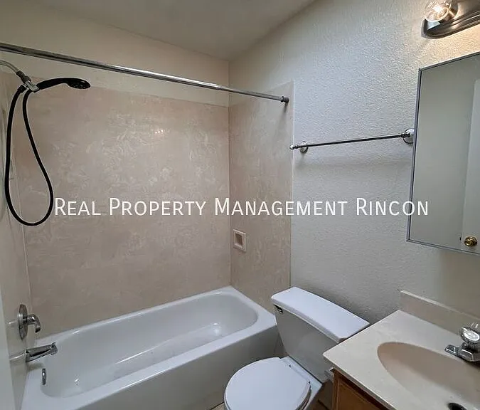 1150 N Catalina Ave #3 — Photo 12