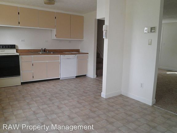 5th image of 2884 Glenaire Dr
