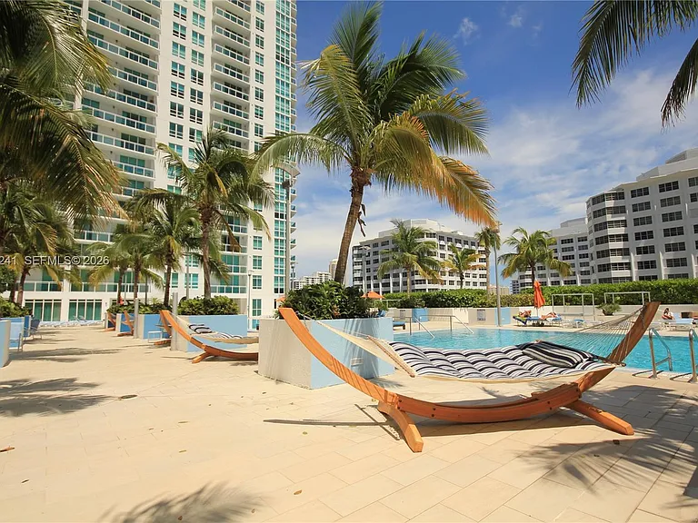950 Brickell Bay Dr #5000 — Photo 33