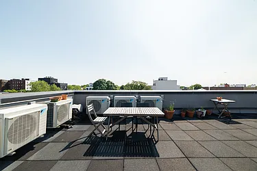 Rented by Twin Group