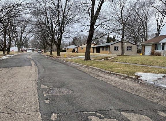 4th image of 4120 Buckingham Dr