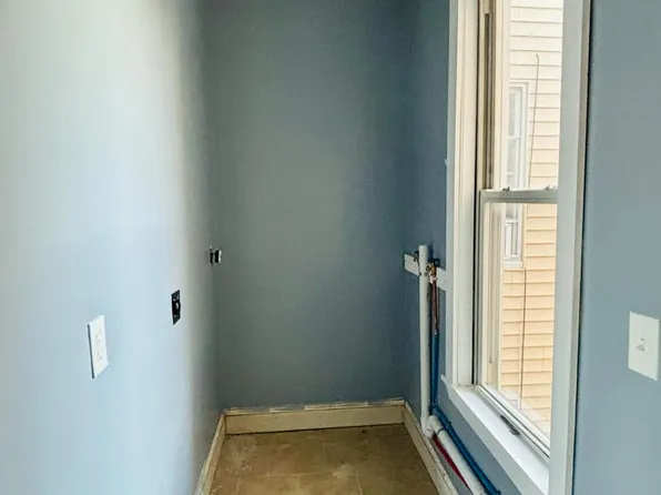 21 Marshfield St APT 3, Roxbury, MA 02119