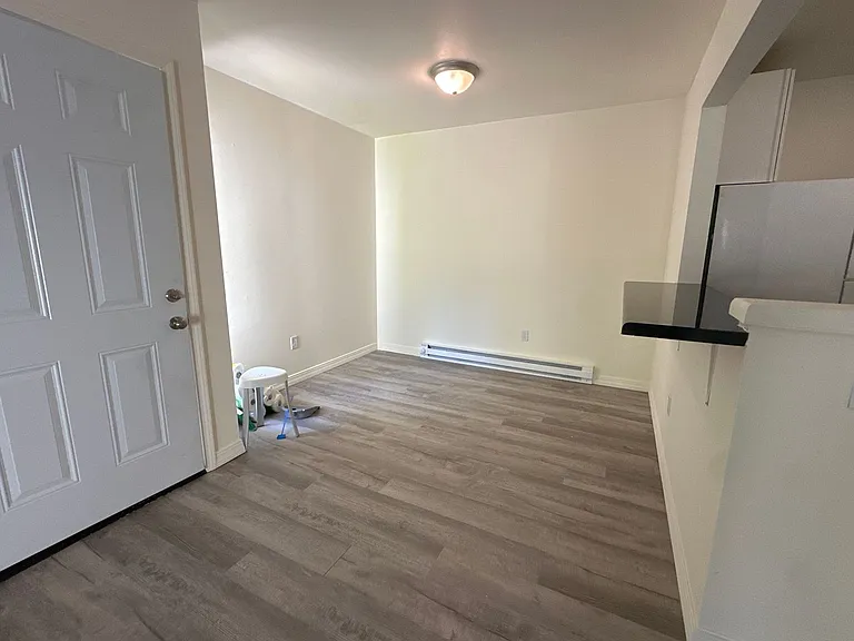 University Park Apartments near Cornell University — Photo 240