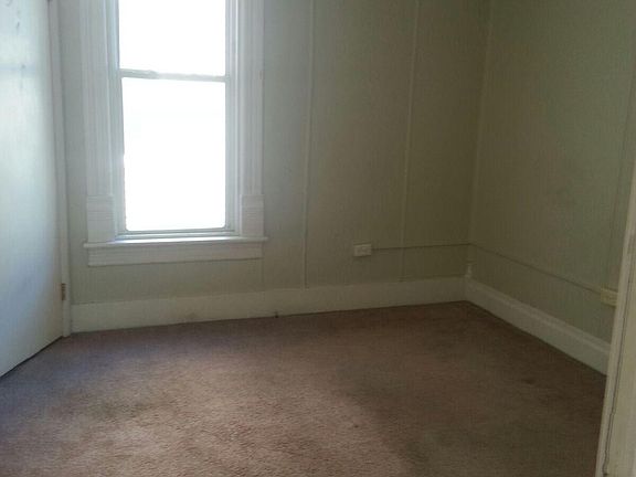 2nd image of 1303 W Franklin St