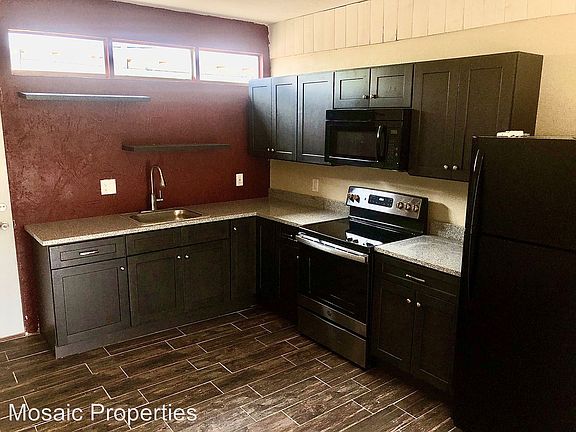 3rd image of 1652 E Indianola Ave #B