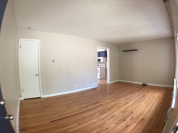 2nd image of 1513 Diamond Ave NE