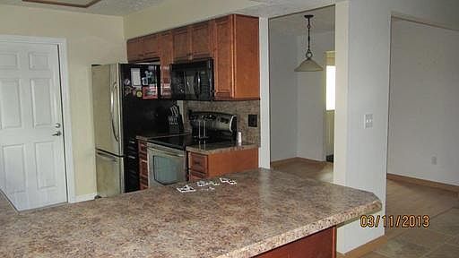 2nd image of 912 Samy Dr