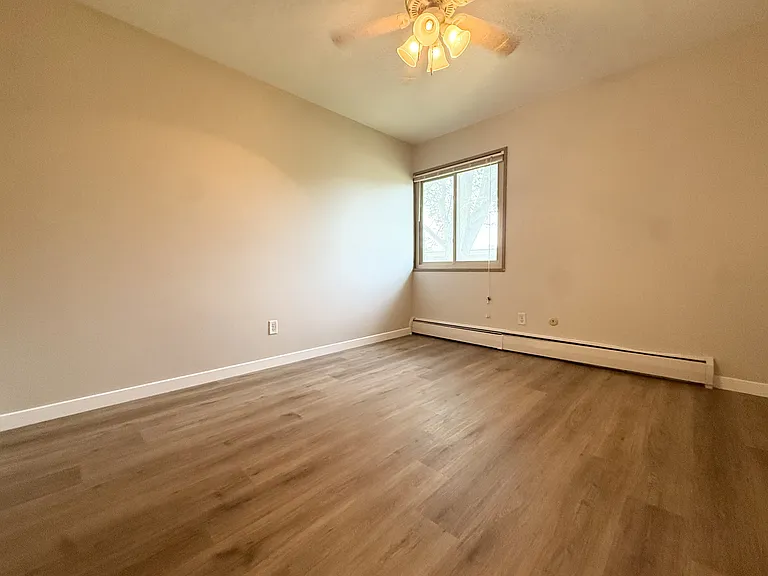 2070 Allen Blvd #21 — Photo 7