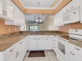 10772 Regent Cir, Naples, FL 34109