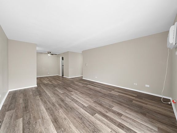 5th image of 7449 Washington St APT 407