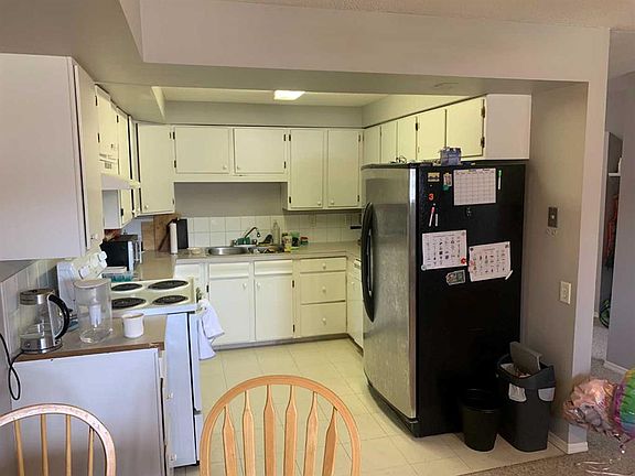 4th image of 622 S 54th Ave SW