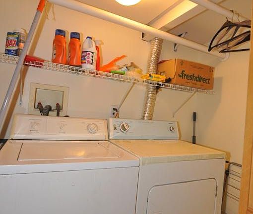 5th image of 4025 48th St