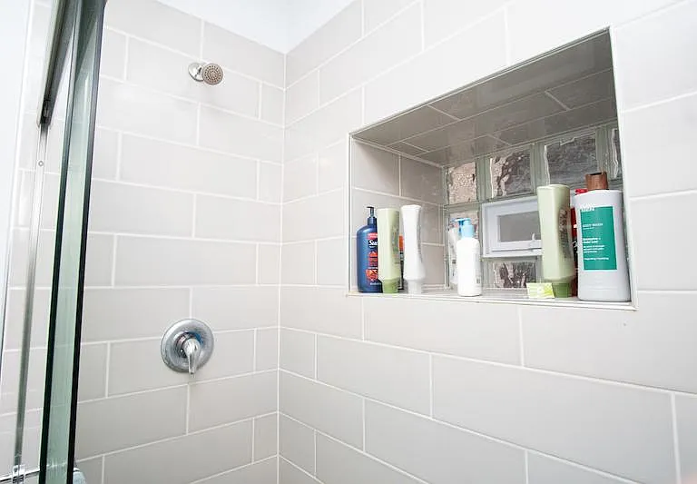 3225 N Wilton Ave #G — Photo 11