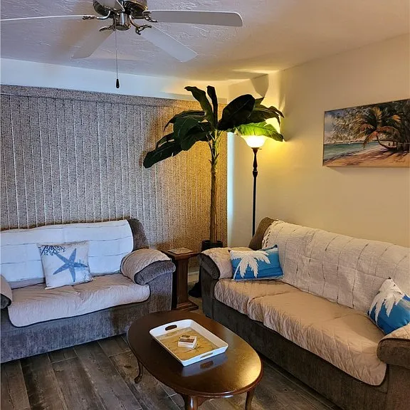 41 Beach Ln #2D — Photo 13
