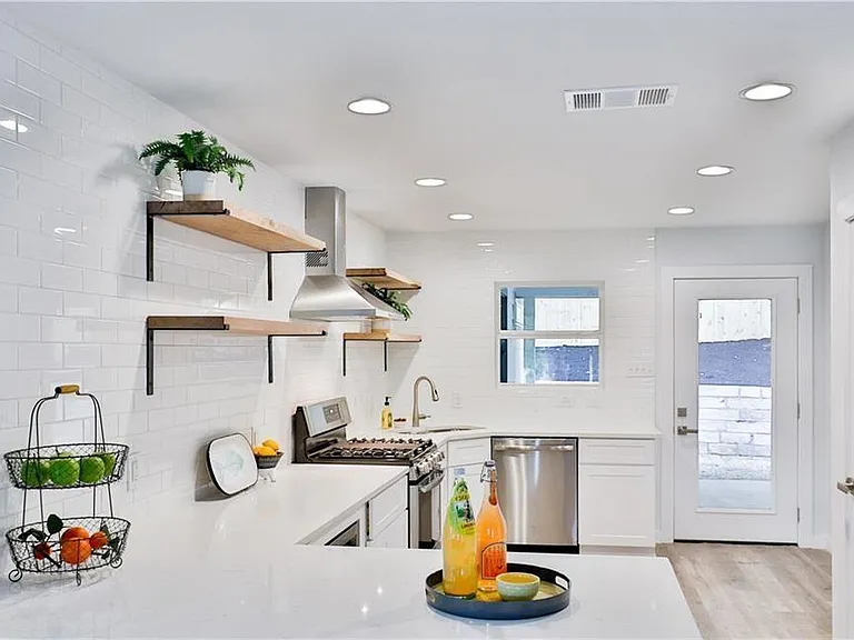 5204 Ledesma Rd — Photo 8