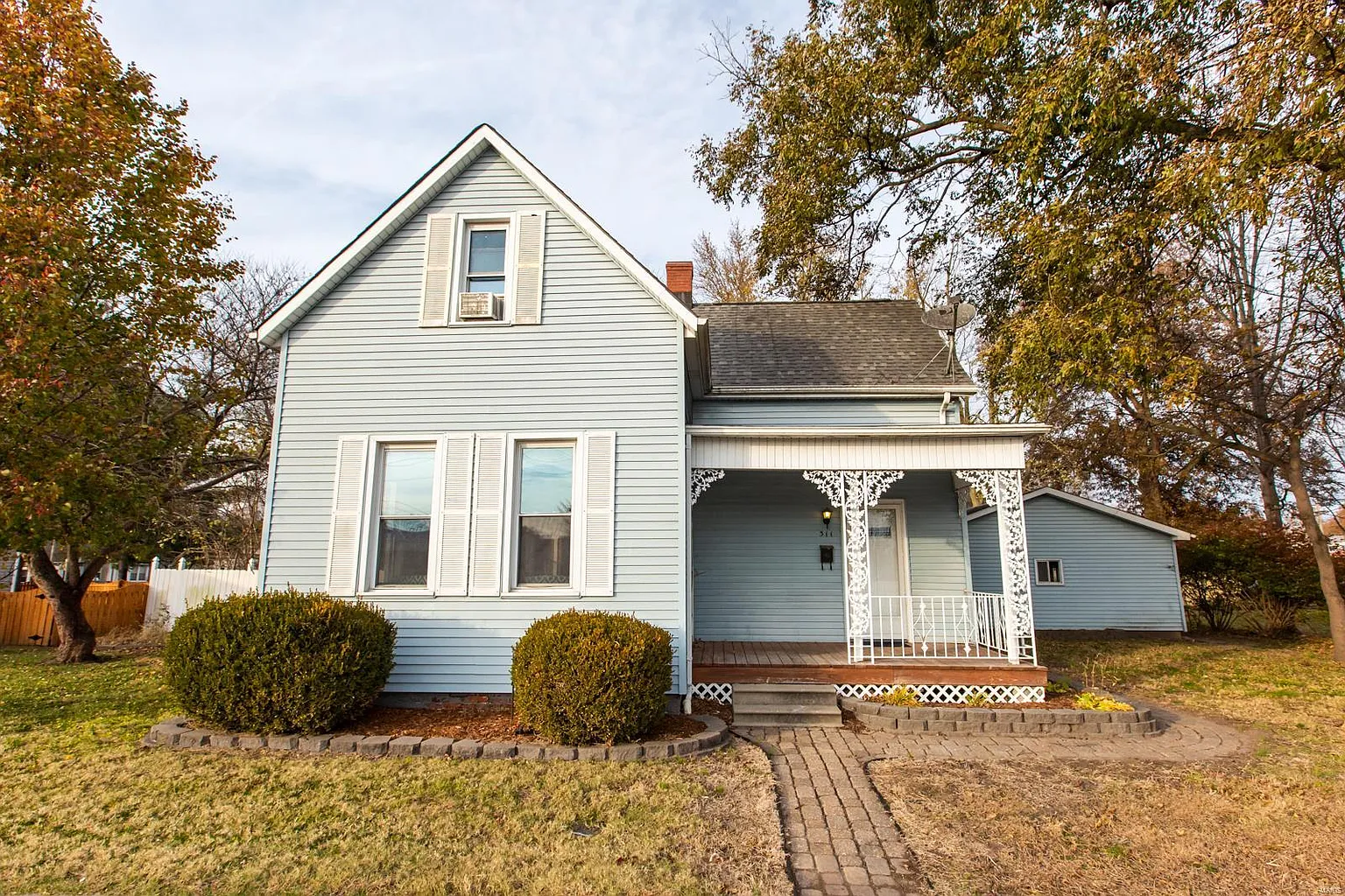 311 E Church St photo 1