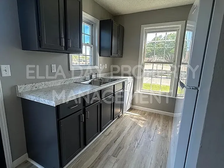 9118 E Funston St #103 — Photo 3