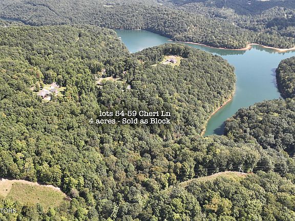 3rd image of 54-59 Cheri Ln