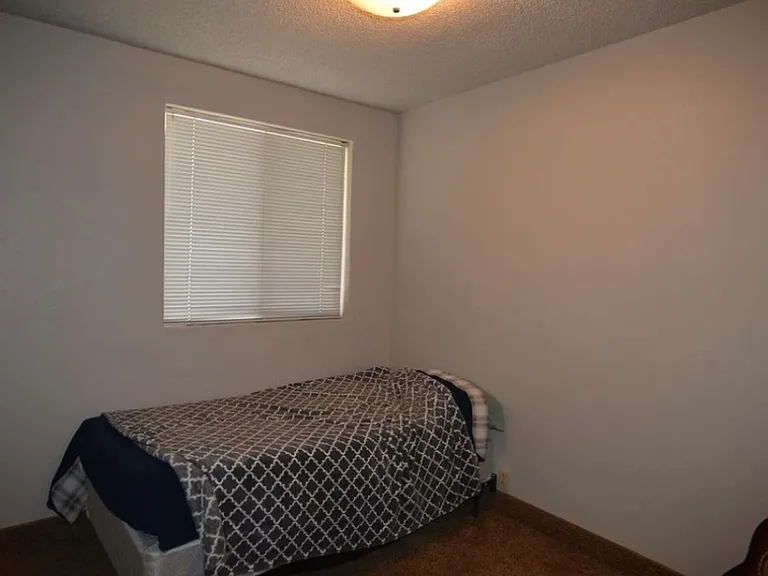 327 W Mountain View Dr — Photo 6