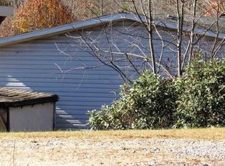 10 Dorothy Ln, Leicester, NC 28748