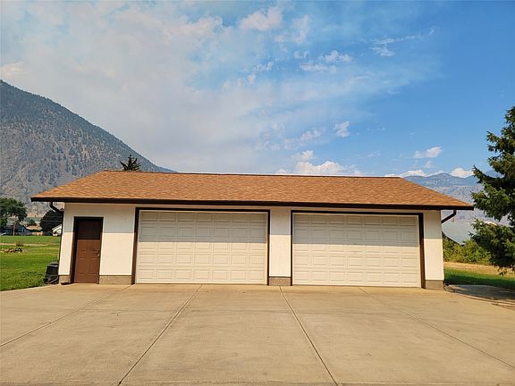 3rd image of 230 12th Ave
