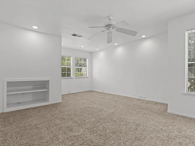 7273 Blue Falls Cir — Photo 14