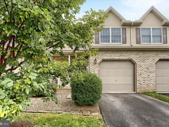 42 Nottingham Dr, Mechanicsburg, PA 17050