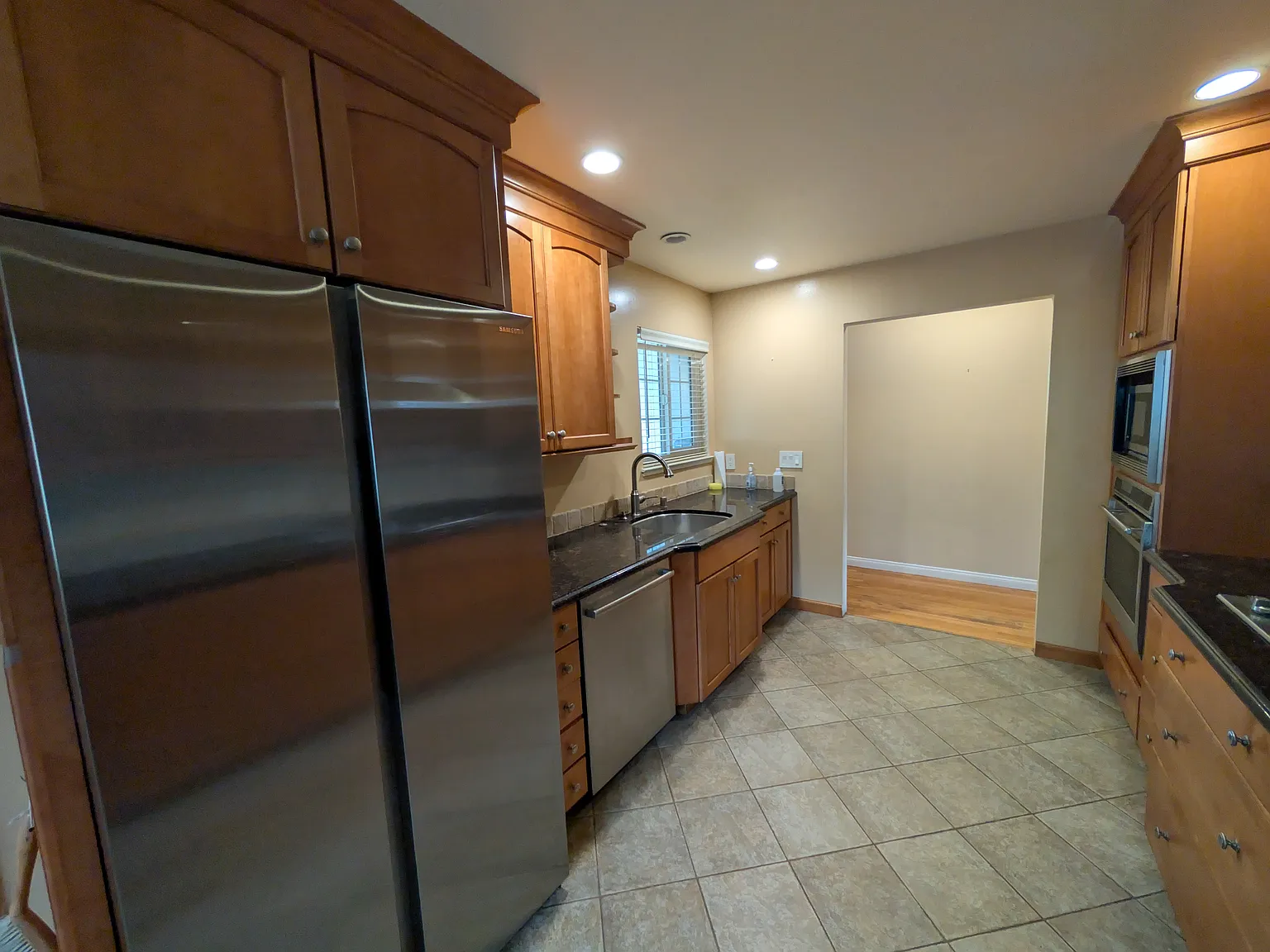 3 bed, 1540 sqft, $5,800 — Photo 1