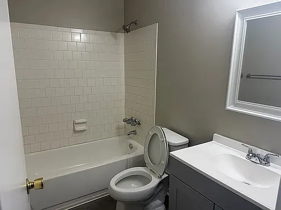 357 Beverly St #1 — Photo 6
