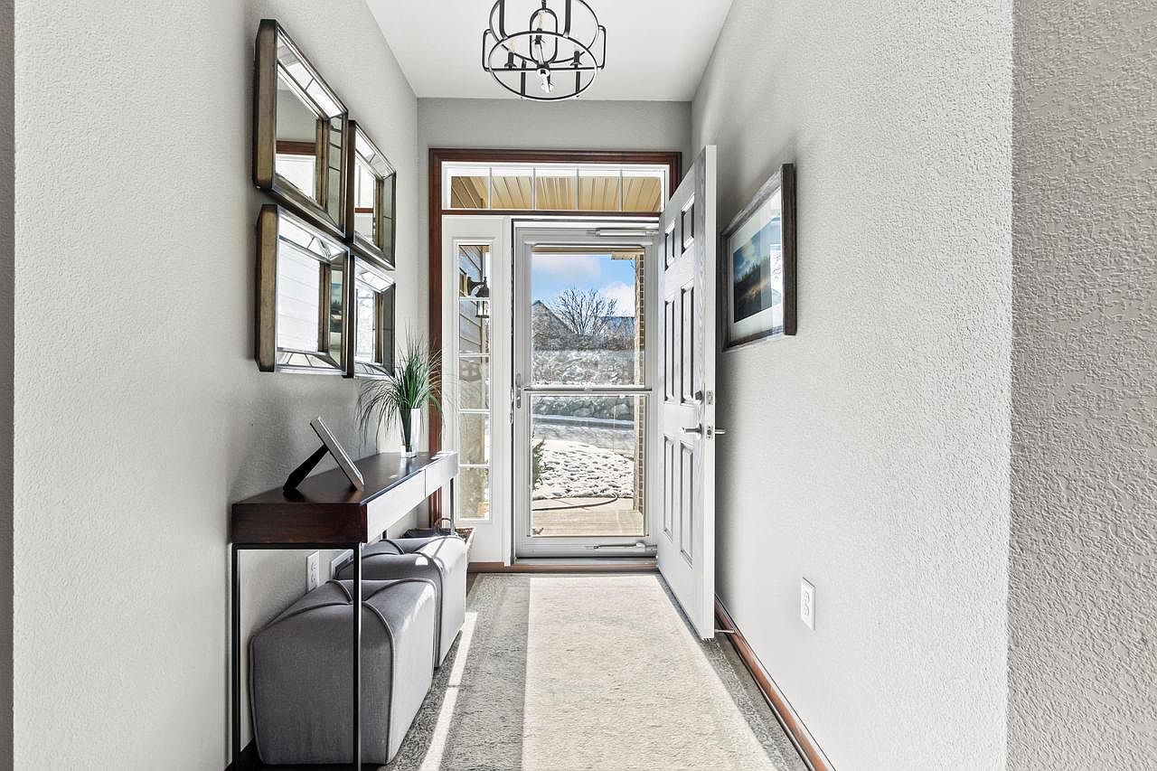 760 North Brookfield ROAD UNIT 402, Brookfield, WI 53045 MLS 1836534