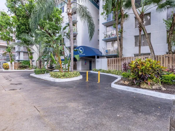 1740 NW North River Dr APT 125, Miami, FL 33125