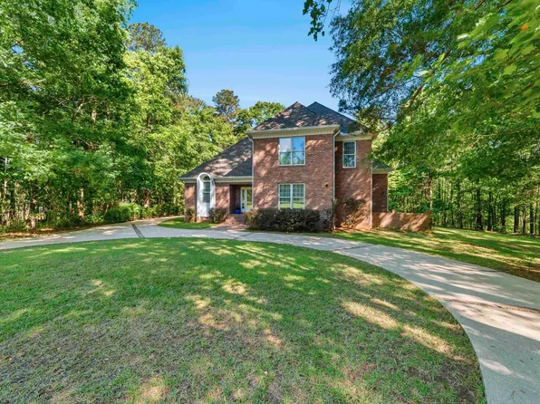 393 Fairplay St, Rutledge, GA 30663