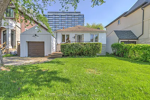 69 Harlandale Ave Photo 1